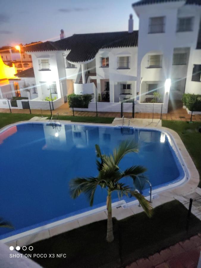 Apartamento Vacacional Maximo 4 Personas نوفو سانكتي بيتري المظهر الخارجي الصورة